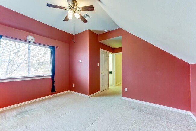 Building Photo - 5310 Lafayette Dr