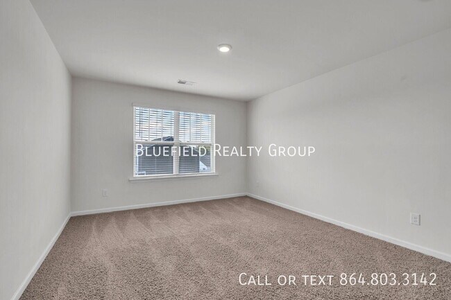 Building Photo - 1313 Chamomile Ct