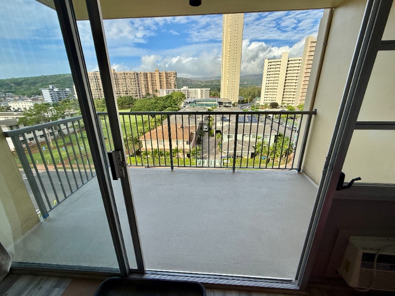 Building Photo - 3161 Ala Ilima St