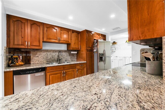 Building Photo - 13340 SW 88th Terrace