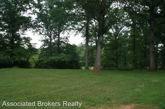 Building Photo - 350 Yancey Mill Ln