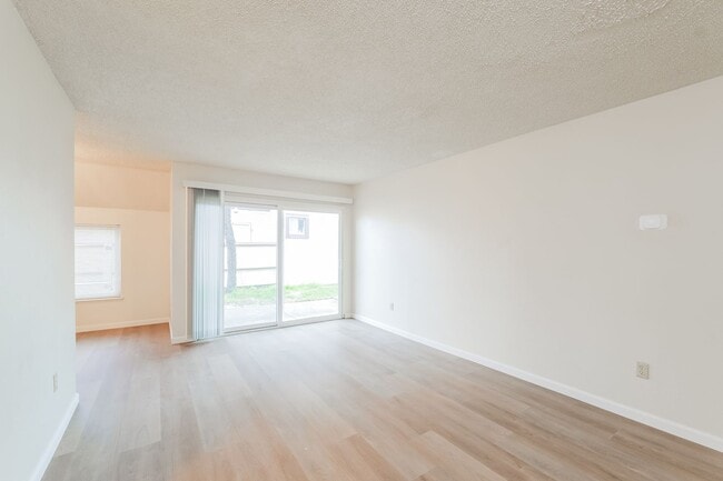 Building Photo - PURE Property Management Presents: Charming 3 bedroom 2 bath two story unit in Bennett Valley!