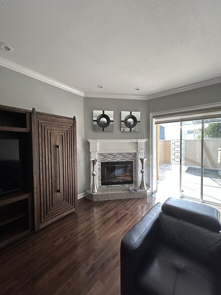 Building Photo - 348 Larboard Way