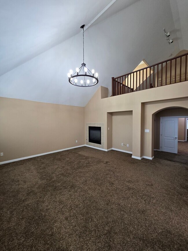 Building Photo - Summerlin Tudor Park