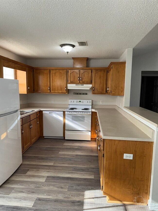 Building Photo - 7228 Bogey Ln