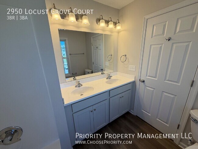 Building Photo - 2950 Locust Grv Ct