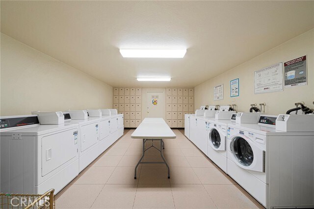 Building Photo - 420 S Madison Ave