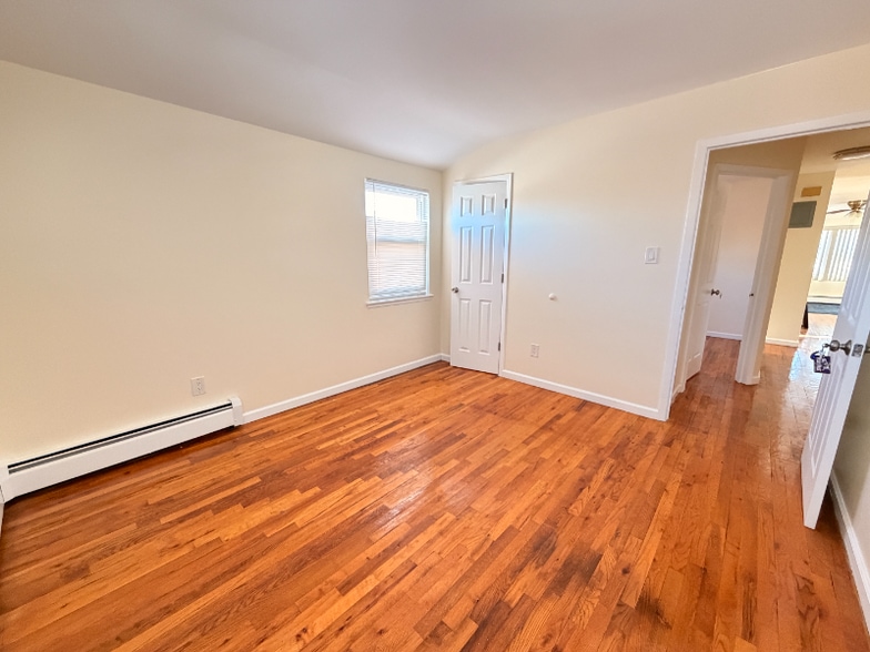 Building Photo - 3189 Hatting Pl