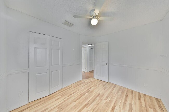 Building Photo - 6912 40th Ave N