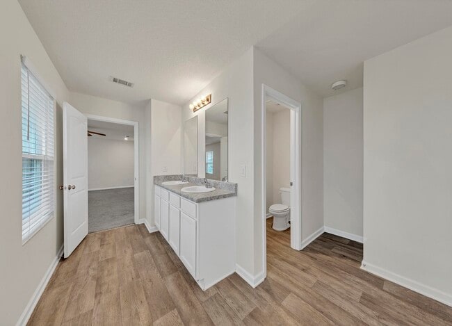 Building Photo - 925 Merganser Way