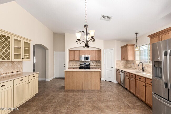 Building Photo - 1444 E Baker Dr