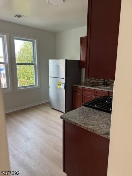 Building Photo - 609-611 S 19th Street Unit 2