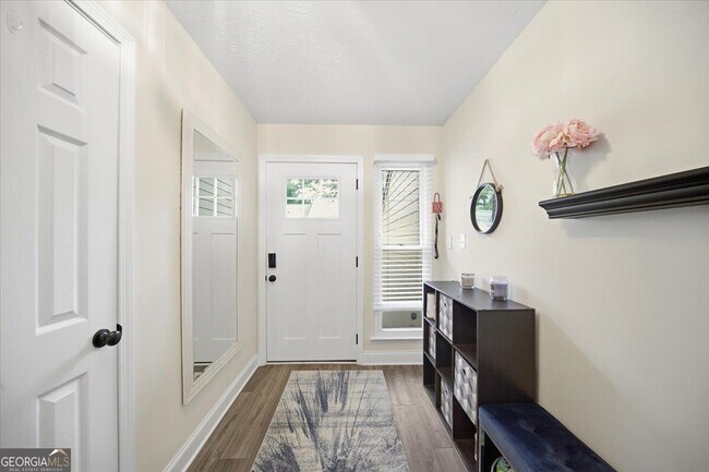 Building Photo - 220 Yuba Walk
