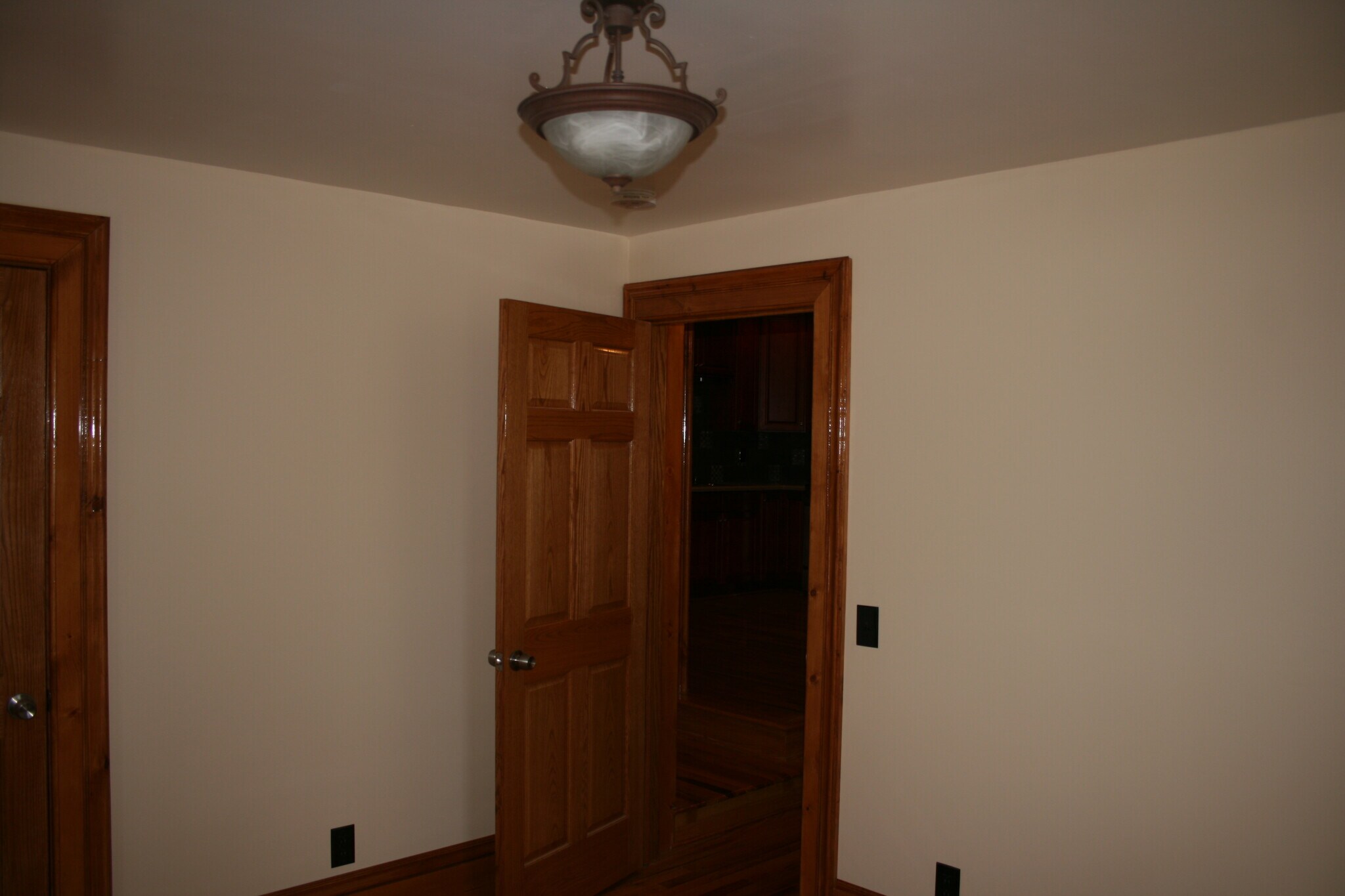 Building Photo - 196 Bristol St