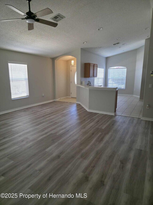 Building Photo - 11118 Heathrow Ave
