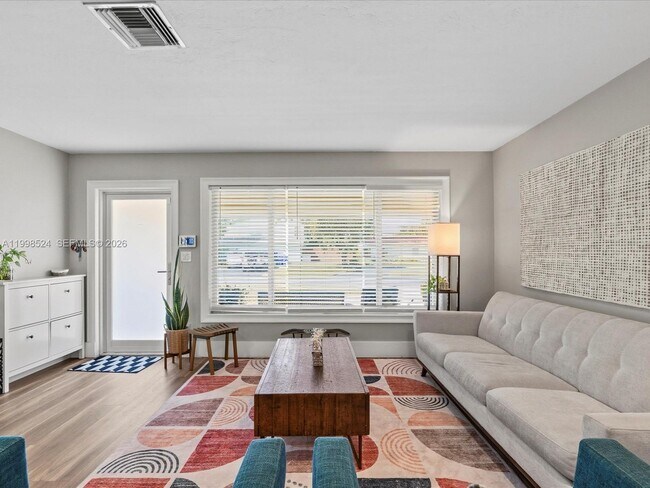 Building Photo - 2648 NE 26th Ave