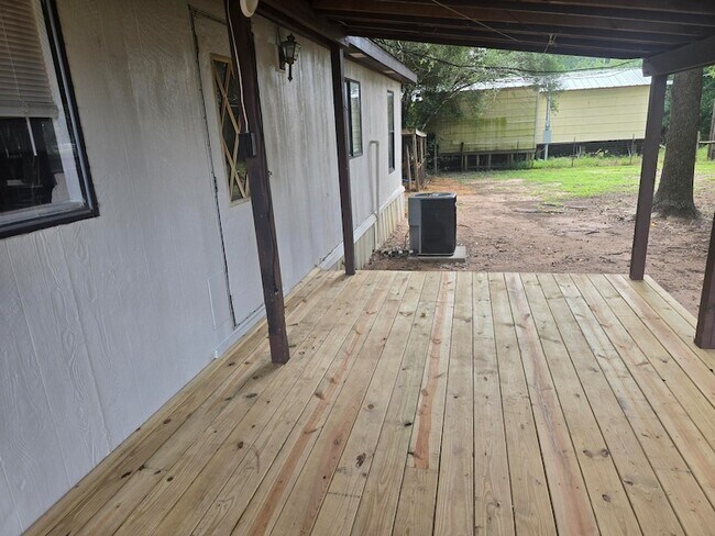 Building Photo - 21715 E Champagne Cir