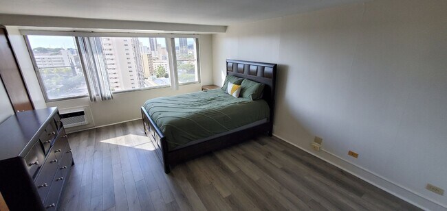 Building Photo - SALT LAKE - 12th FLOOR FULLY FURNISHED STUDIO - WINDOW AC, ASSIGNED COVERED PARKING. POOL. SECURE...