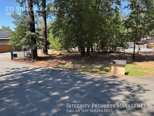 Building Photo - 270 Stonebrook Way