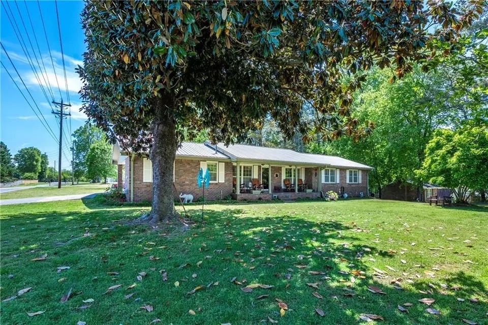 Building Photo - Room in Single Family Home on Morgan Rd