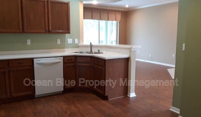 Building Photo - 20716 Eustis Rd