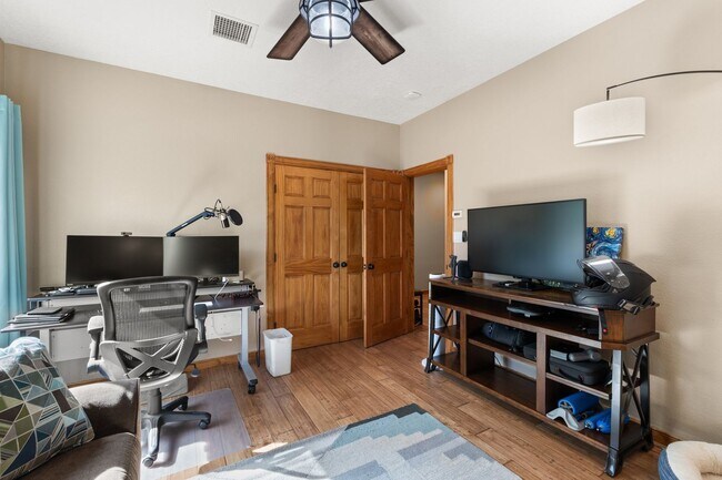 Building Photo - Rio Rancho Gem - Stunning 4-Bedroom Home –...