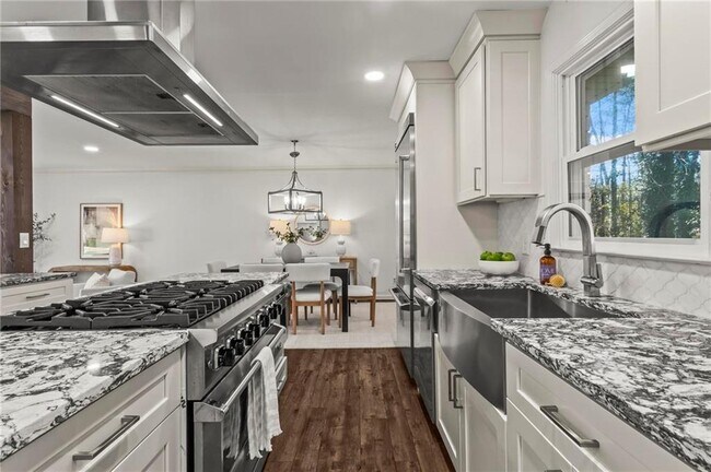 Building Photo - 1106 Aurora Ct