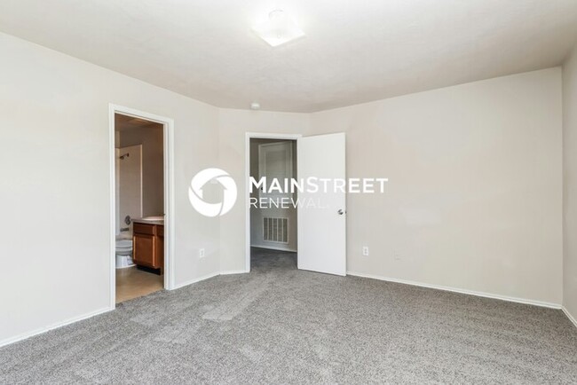 Building Photo - 21202 Linden House Ct