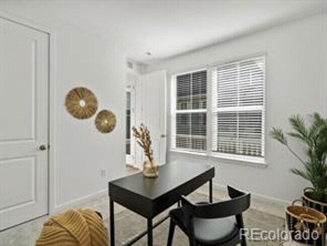 Building Photo - ***Beautiful 4 bed 3 bath nearly-new home ...