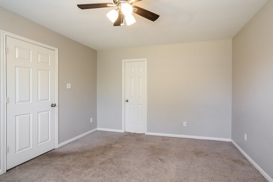 Building Photo - 4719 San Antonio River Dr