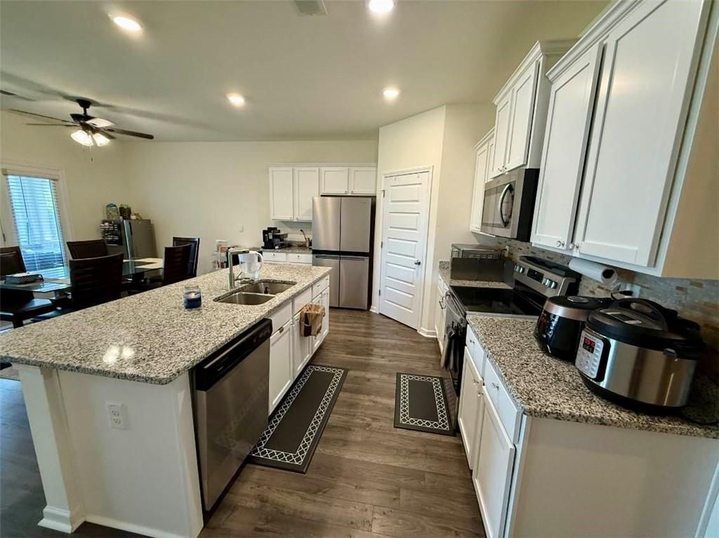 Building Photo - 2015 Waycross Ln