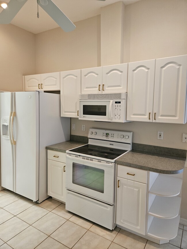 Building Photo - 7427 Wimpole Dr