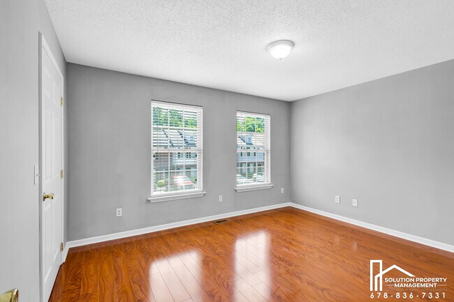 Building Photo - 141 Madison Pl