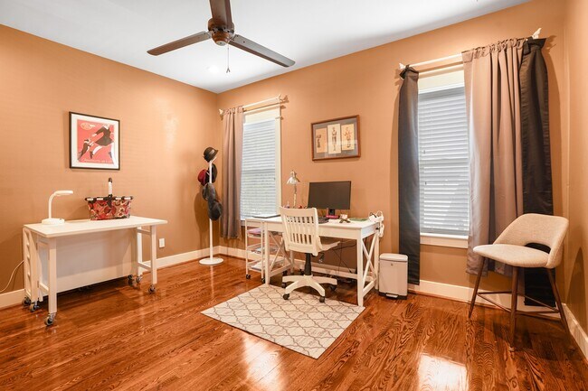 Building Photo - 508 W Polk St