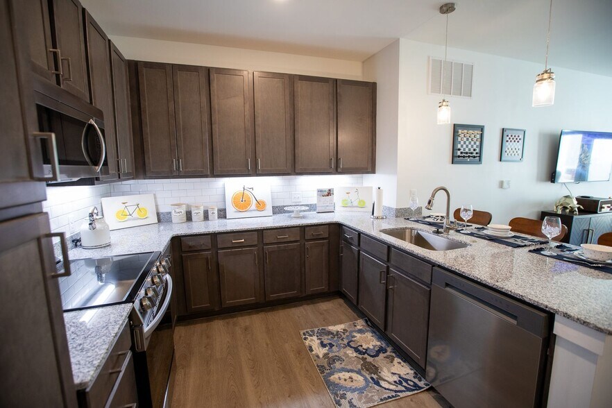 Interior Photo - Hunter's Mill Apartments