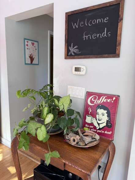 Building Photo - 1223 Dartmouth Rd