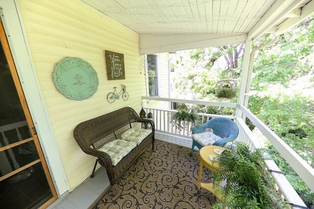 Building Photo - 7229 Moller Ave