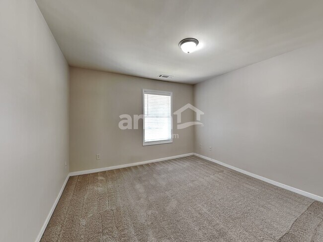Building Photo - 5203 Catrina Way