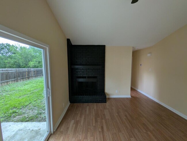 Building Photo - 14504 Waddesdon Bluff