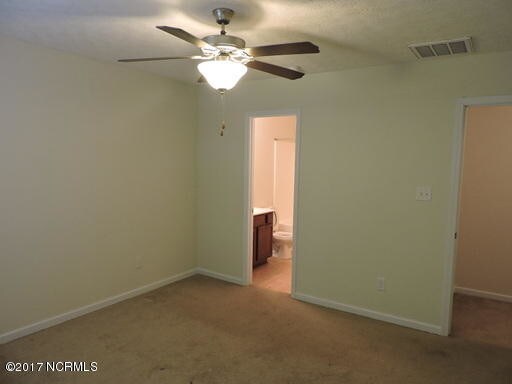 Building Photo - 121 Heather Glenn Cir