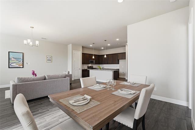 Building Photo - 1124 El Sol Blvd