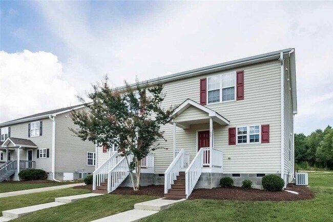 Building Photo - 1107 Shackleton Rd