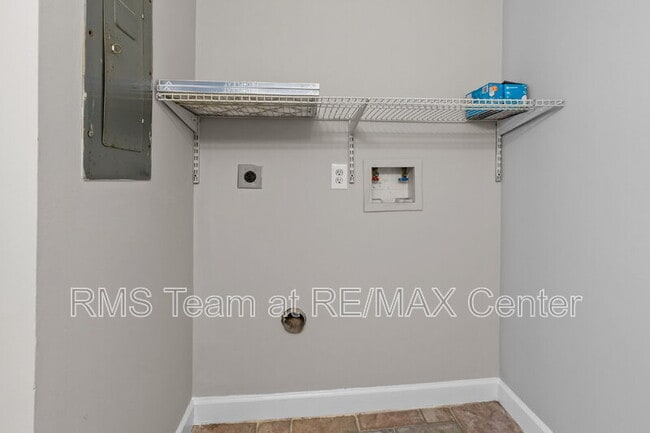 Building Photo - 416 Northdale Ct