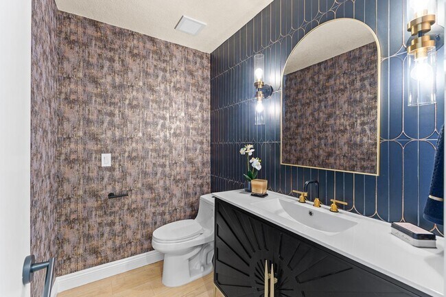 Building Photo - 44350 Michigan Ct