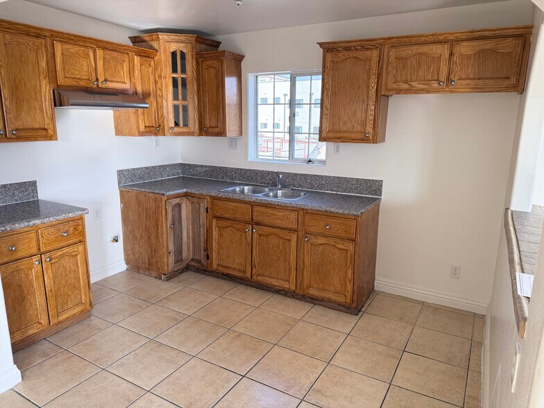 Building Photo - 1613 E. 92nd st.