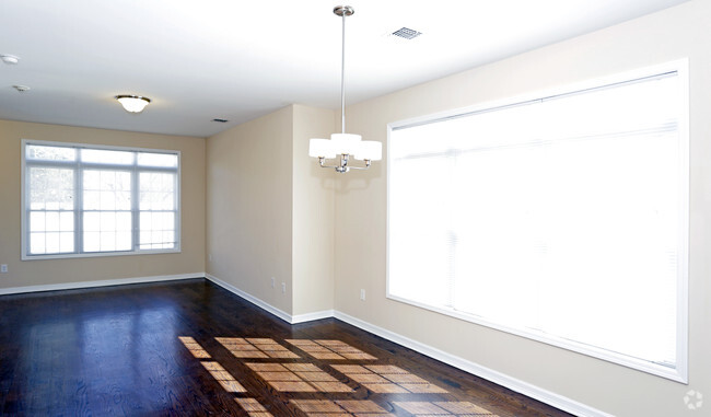 Living Area - Georgetown Luxury Townhomes