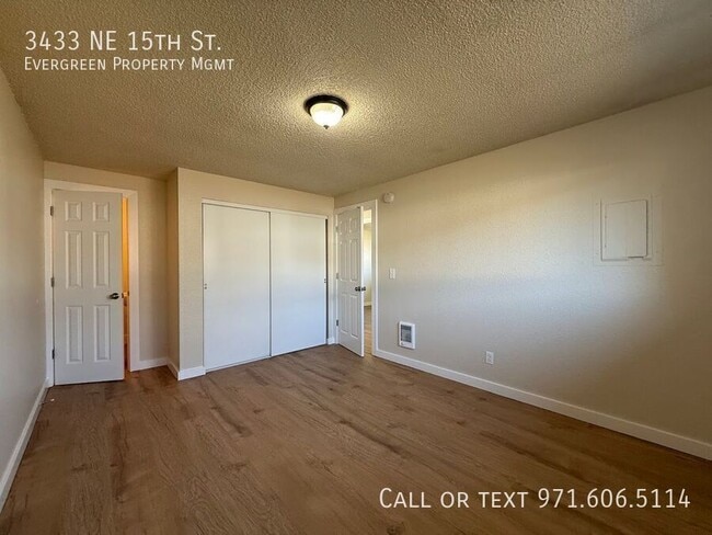 Building Photo - 3433 NE 15th St