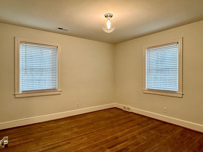 Building Photo - 3212 Alabama Ave