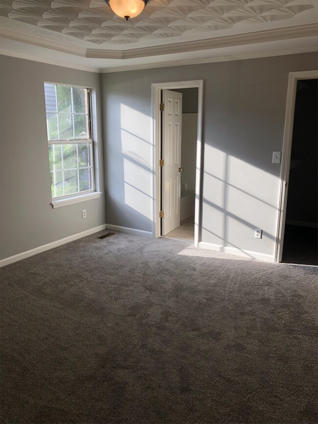 Building Photo - 5509 Woodcross Pl