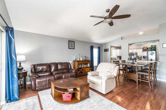 Building Photo - 11525 Misty Isle Ln